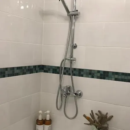 Apartment Пријатен Стан Со Добра Поправка *